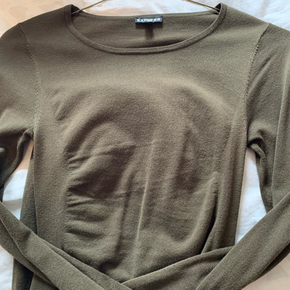 Express Green Body flattering sweater dress!